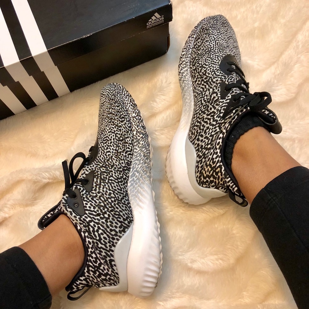 Adidas Alphabounce